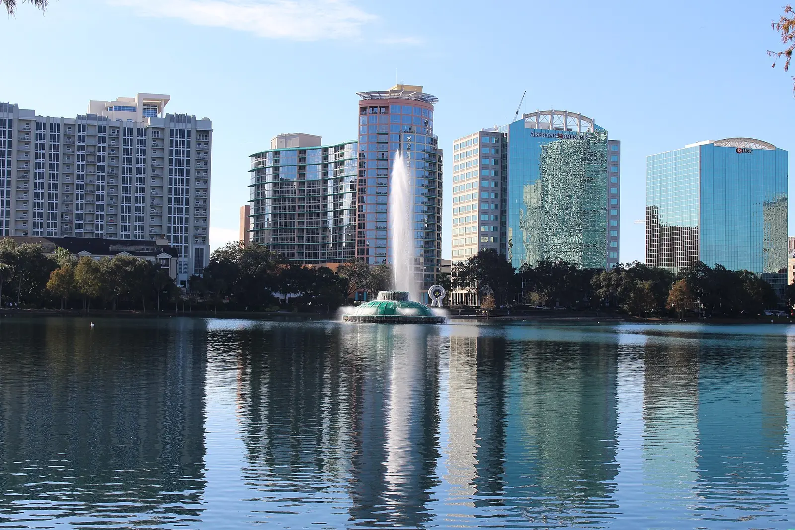 The Linton E. Allen Memorial Fountain in Lake Eola with the downtown Orlando skyline behind it