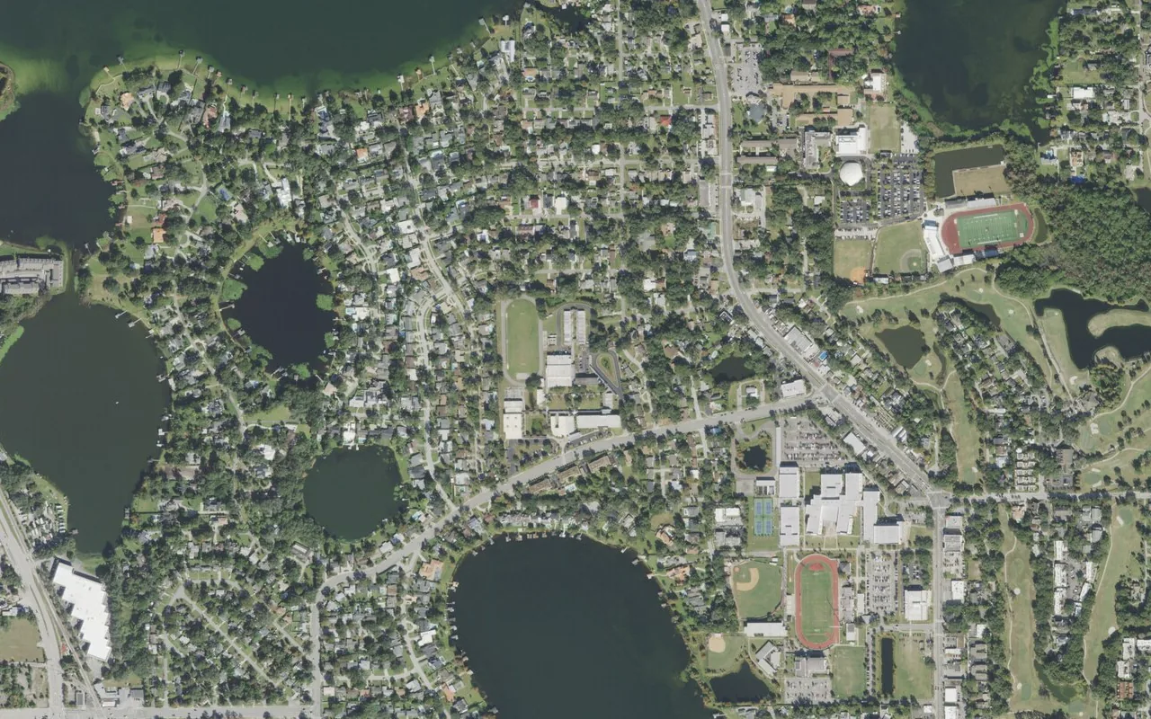 College Park Middle School's campus (center) and the neighborhood around it on Maury Road in Orlando, seen from the air
