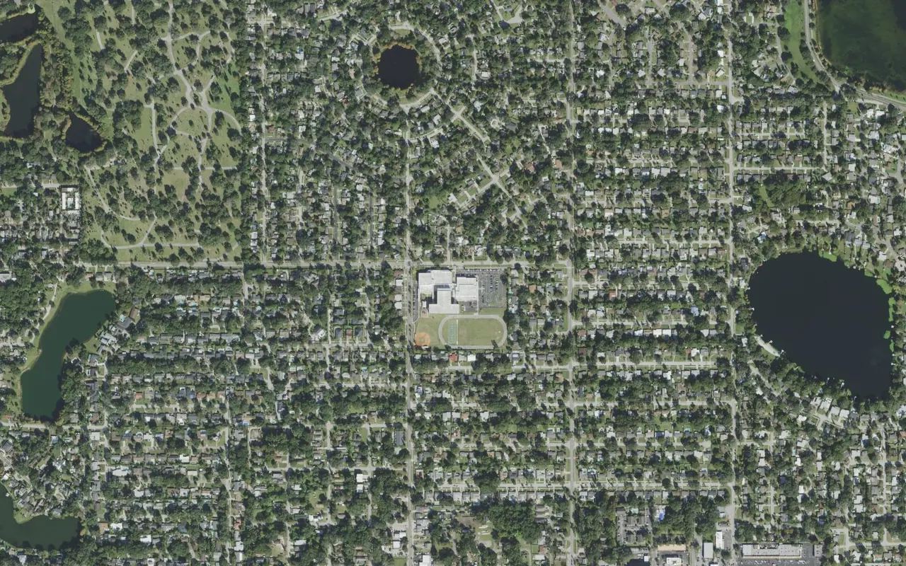 Lake Como School's campus (center) and the neighborhood around it on East Gore Street in Orlando, seen from the air